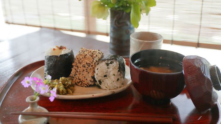 Nouvel atelier pause-déjeuner japonaise : l'onigiri bentô