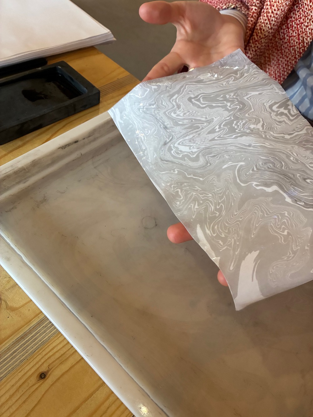 suminagashi encre japonais zen méditation