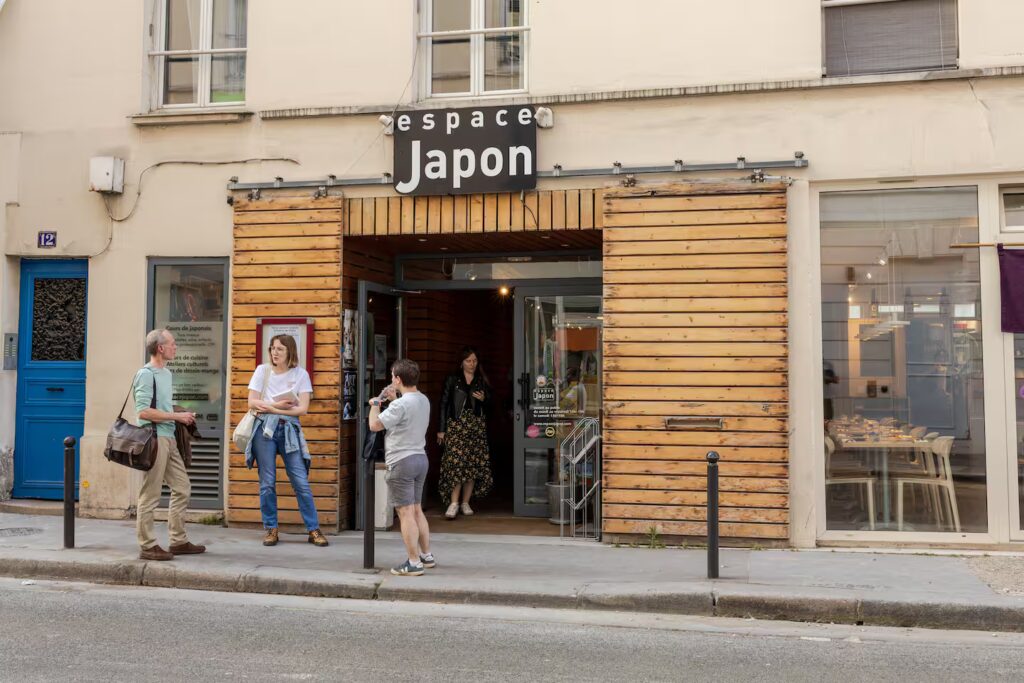Devanture de Espace Japon à Paris