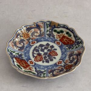 Assiette Imariyaki - kinsai motif fleurs - Couverture